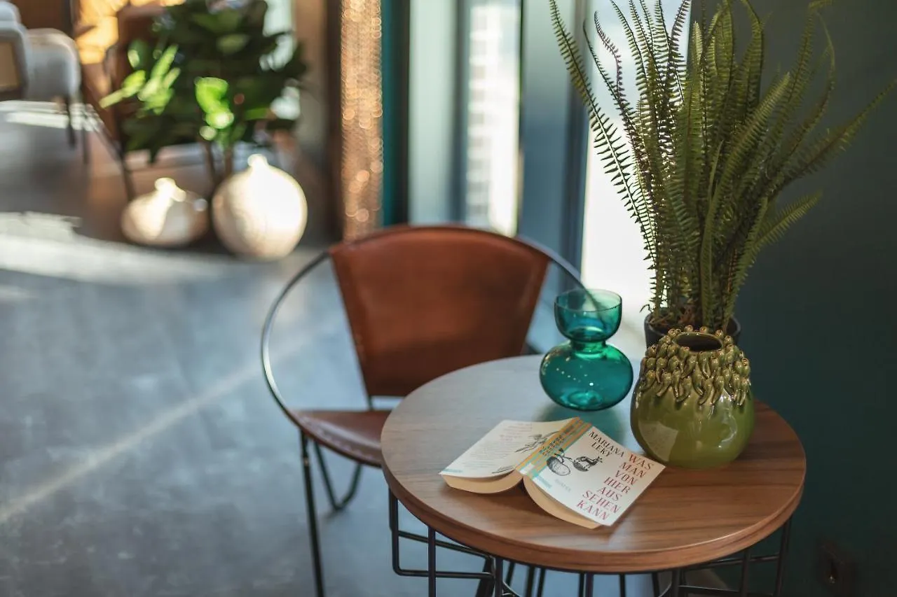 Holiday Inn - The Niu, Bricks Hamburg Eppendorf By Ihg 3*,