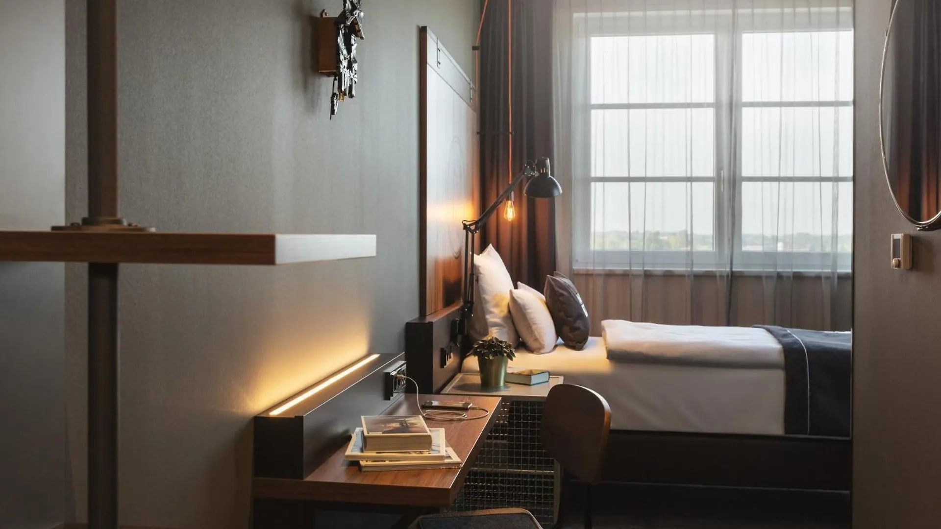 Holiday Inn - The Niu, Bricks Hamburg Eppendorf By Ihg
