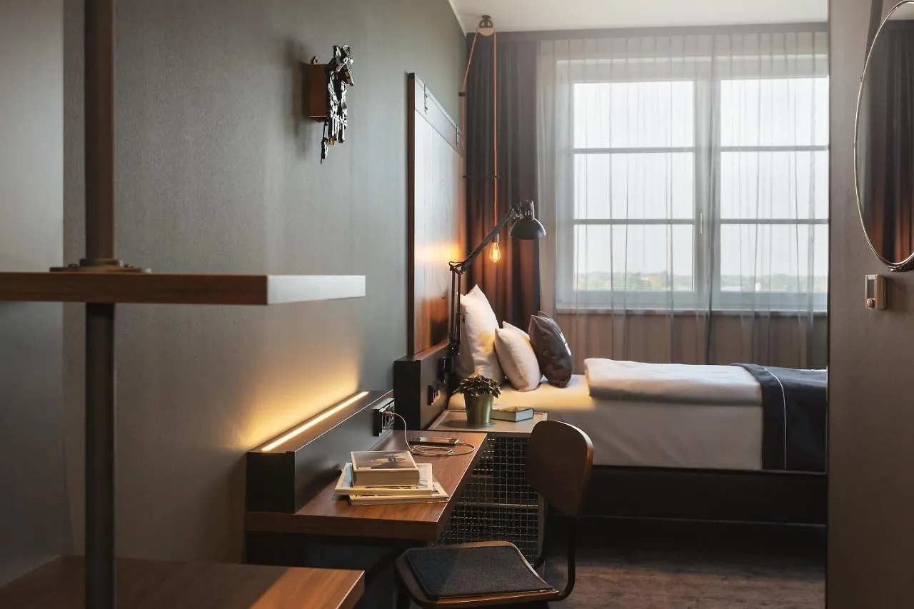 Holiday Inn - The Niu, Bricks Hamburg Eppendorf By Ihg 3*,
