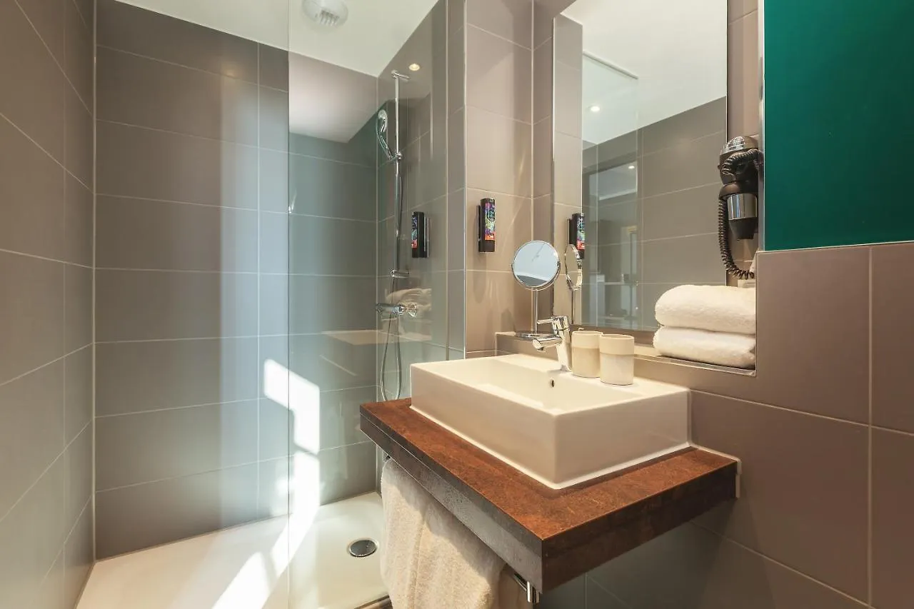 *** Hotel Holiday Inn - The Niu, Bricks Hamburg Eppendorf By Ihg Germany