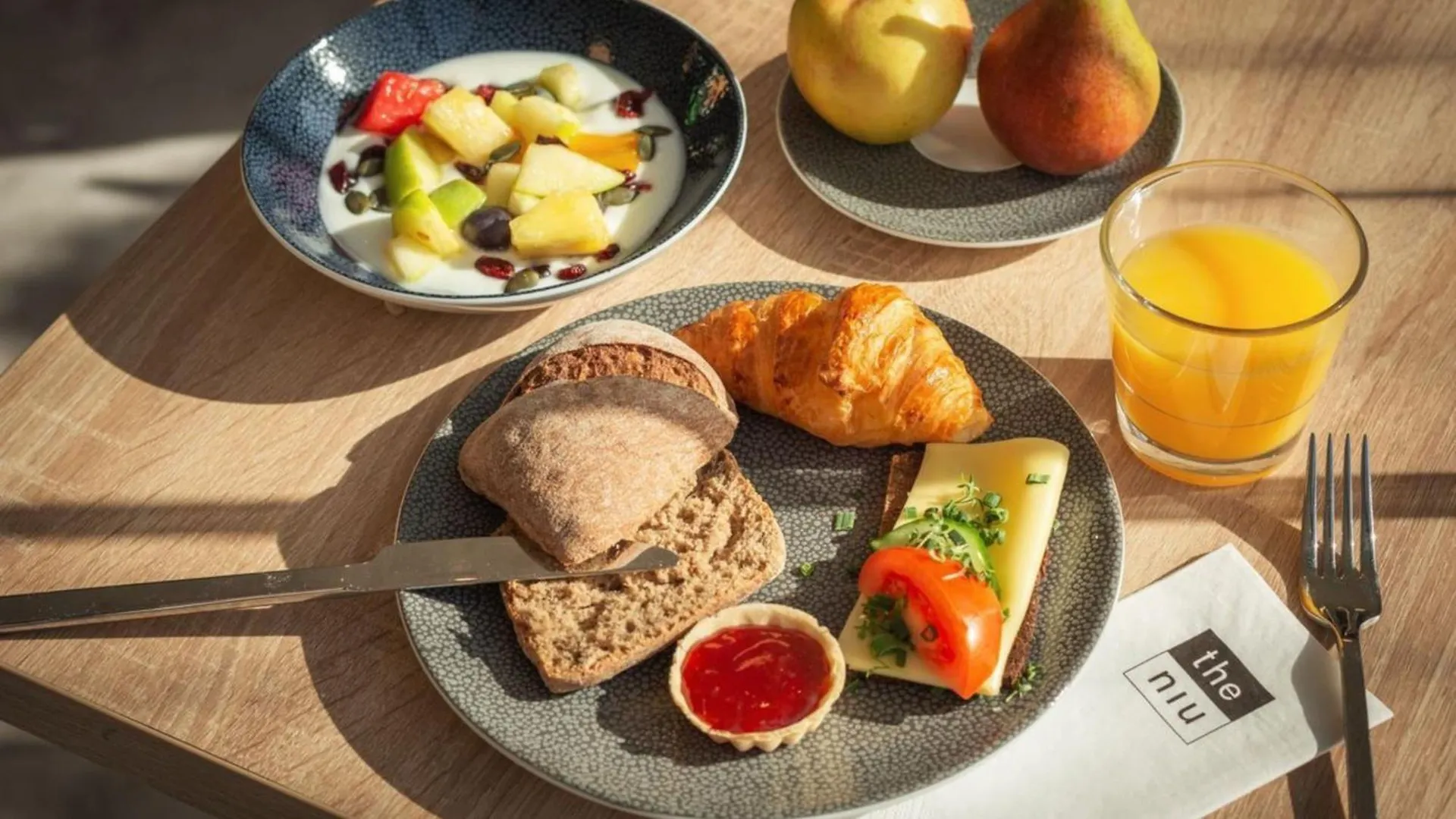 *** Hotel Holiday Inn - The Niu, Bricks Hamburg Eppendorf By Ihg Germany