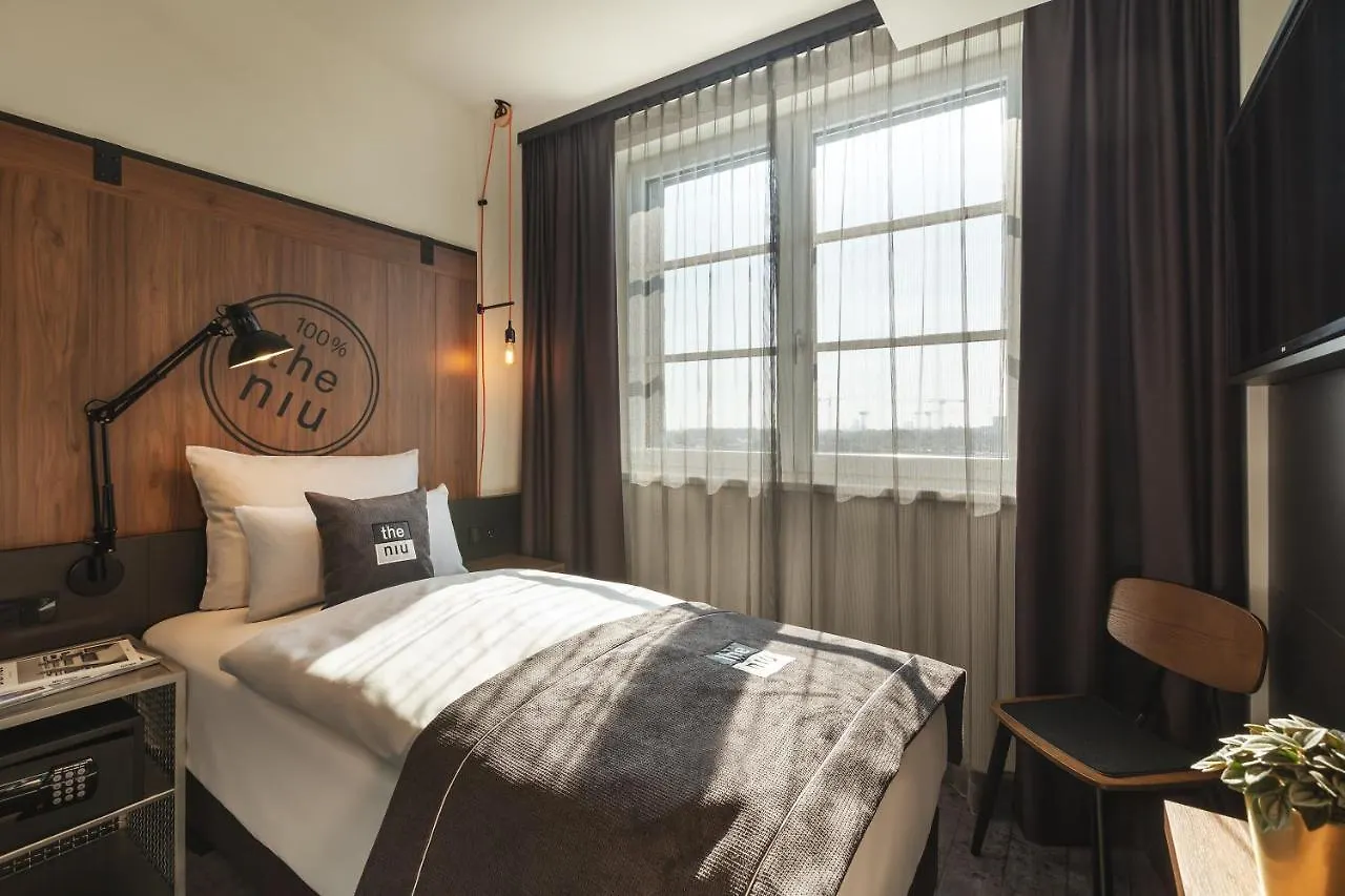 Holiday Inn - The Niu, Bricks Hamburg Eppendorf By Ihg 3*,